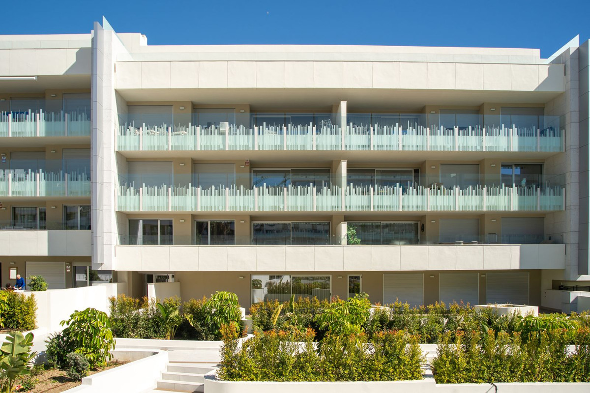 4 Bed Apartment for sale in San Pedro De Alcántara Costa Del Sol, Málaga, Spain