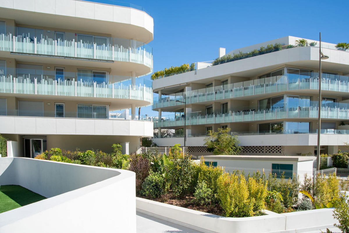 4 Bed Apartment for sale in San Pedro De Alcántara Costa Del Sol, Málaga, Spain