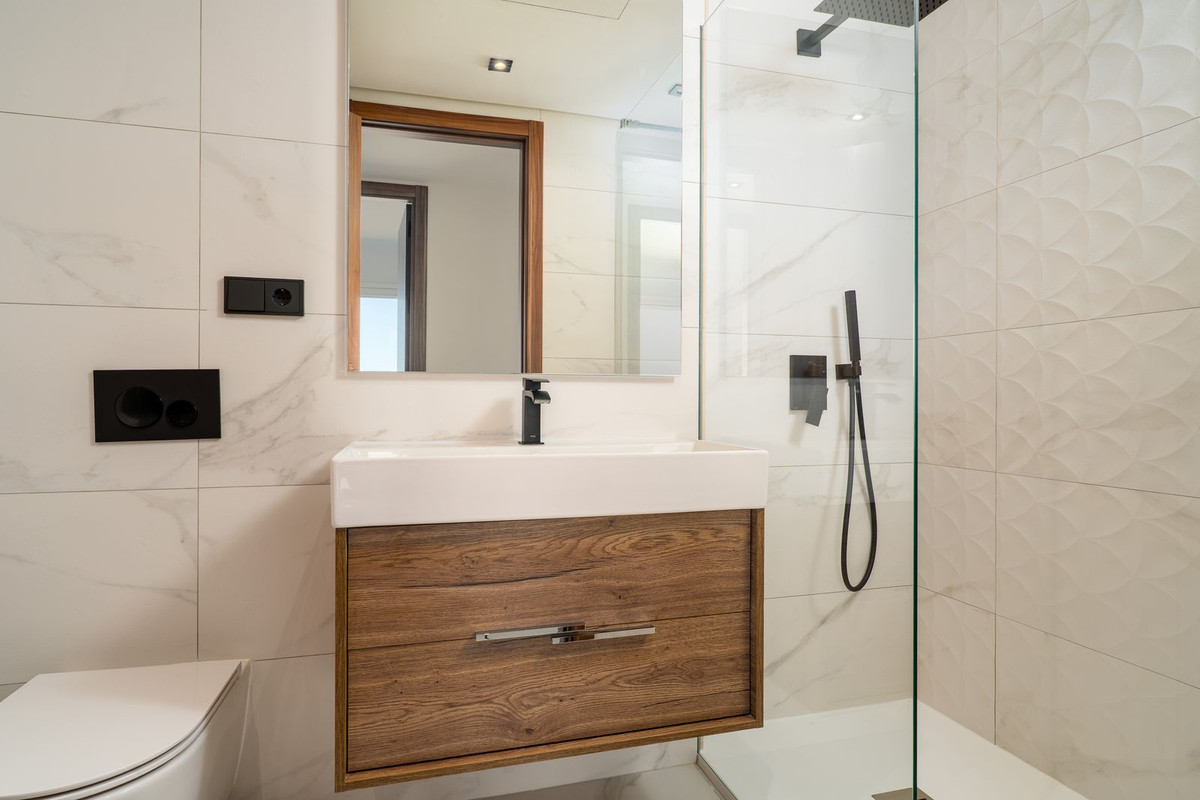 4 Bed Apartment for sale in San Pedro De Alcántara Costa Del Sol, Málaga, Spain