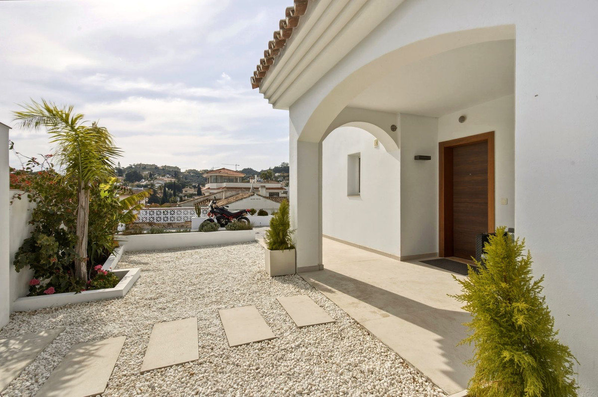 6 Bed Townhouse for sale in Mijas Costa Del Sol, Málaga, Spain