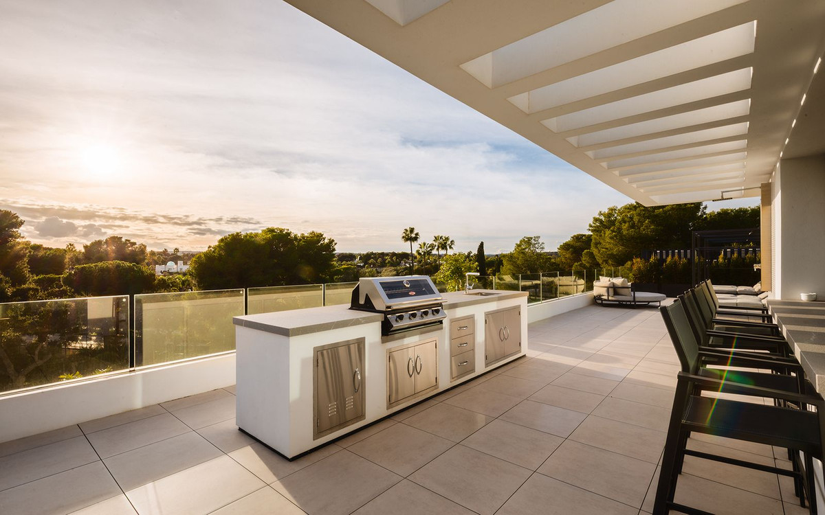 Se vende Villa - Chalet de 7 dormitorios en Costa Del Sol, Cadiz, España