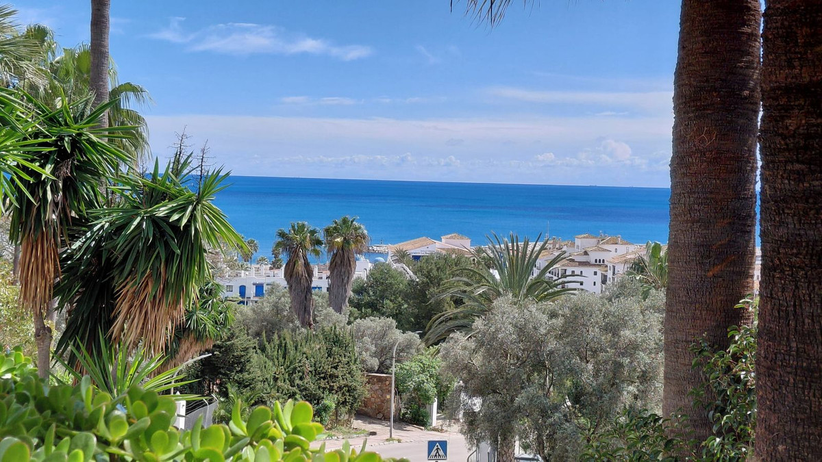 3 Bed Townhouse for sale in Manilva Costa Del Sol, Málaga, Spain