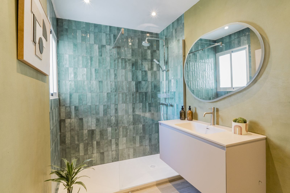 2 Bed Apartment for sale in Miraflores Costa Del Sol, Málaga, Spain