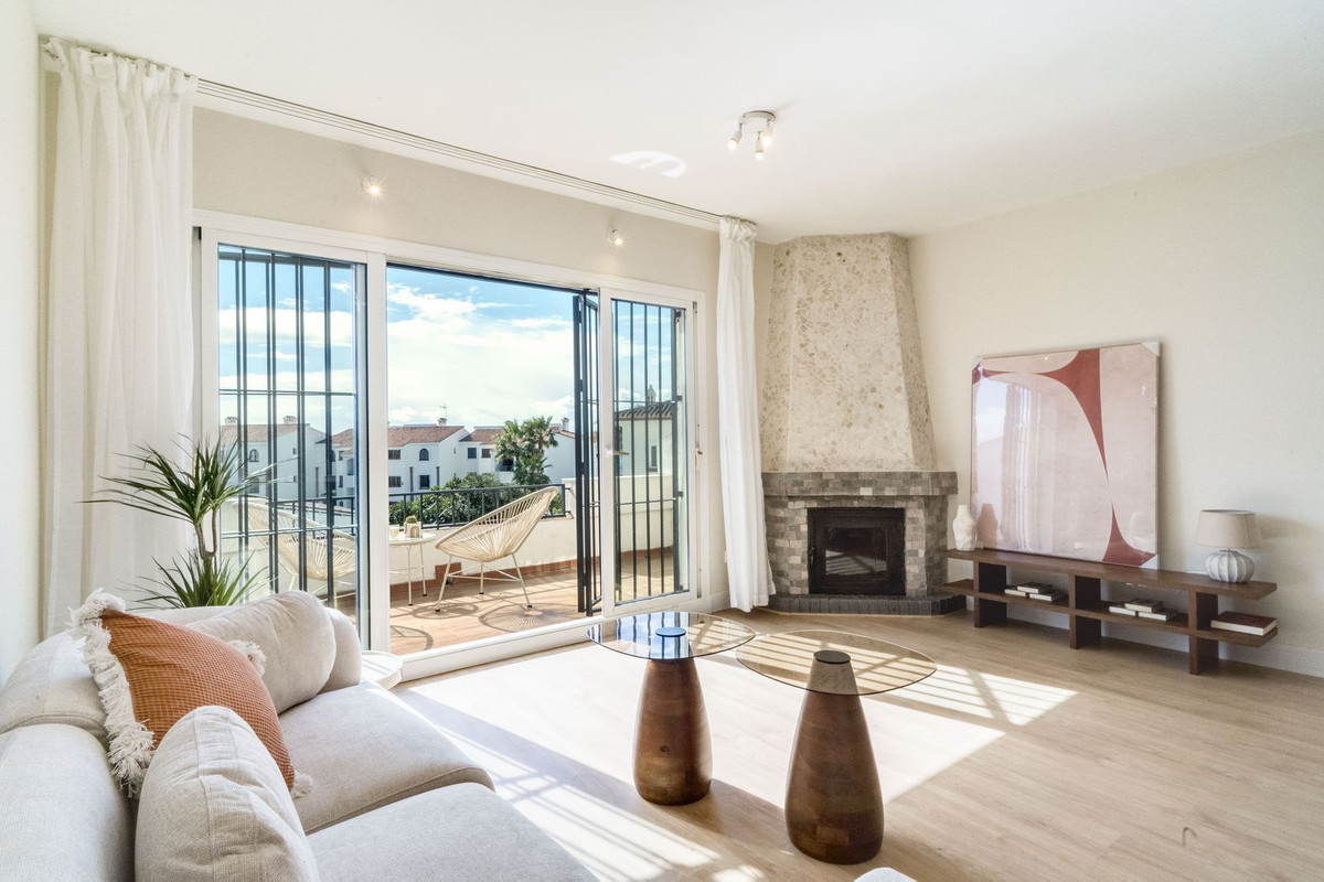 2 Bed Apartment for sale in Miraflores Costa Del Sol, Málaga, Spain