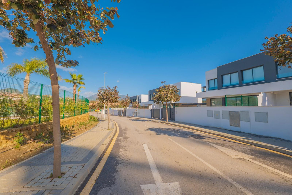 3 Bed Townhouse for sale in Atalaya Costa Del Sol, Málaga, Spain
