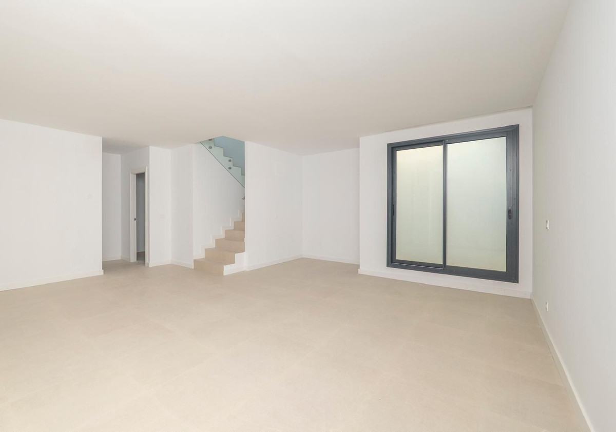 3 Bed Townhouse for sale in Atalaya Costa Del Sol, Málaga, Spain