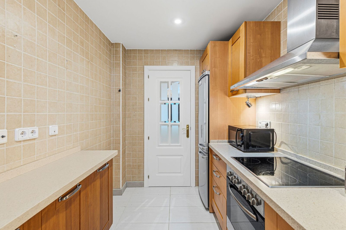 2 Bed Apartment for sale in Los Arqueros Costa Del Sol, Málaga, Spain