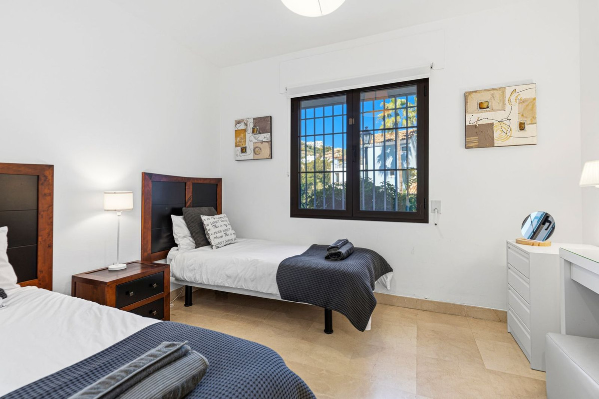 2 Bed Apartment for sale in Los Arqueros Costa Del Sol, Málaga, Spain