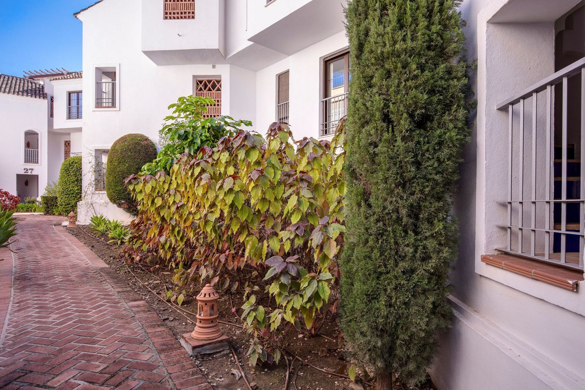 2 Bed Apartment for sale in Los Arqueros Costa Del Sol, Málaga, Spain