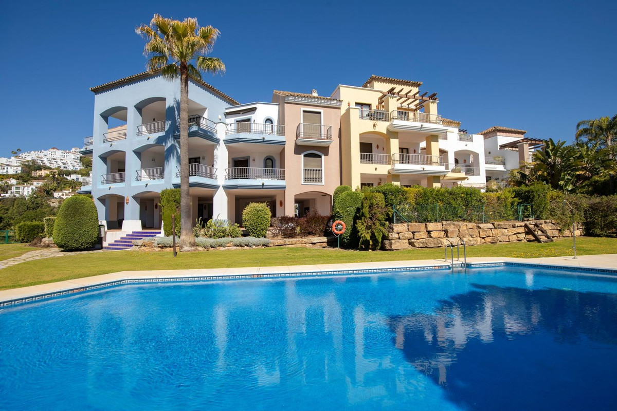 2 Bed Apartment for sale in Los Arqueros Costa Del Sol, Málaga, Spain