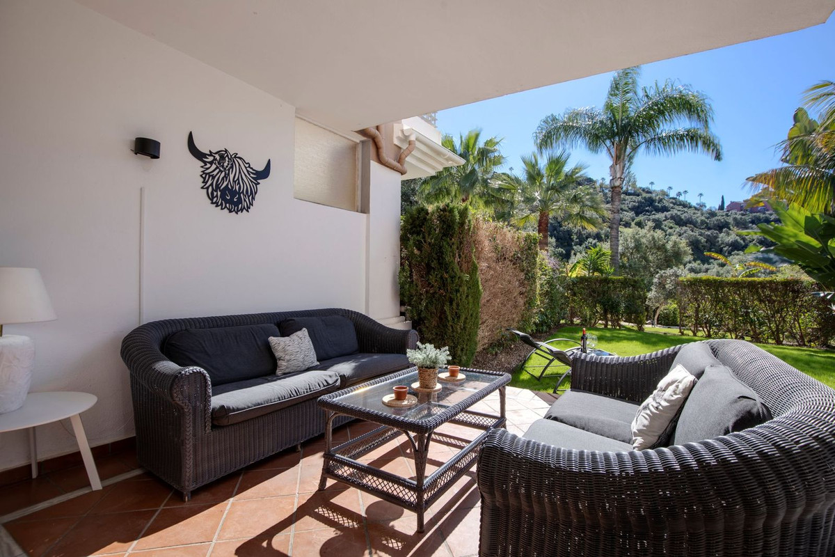 2 Bed Apartment for sale in Los Arqueros Costa Del Sol, Málaga, Spain