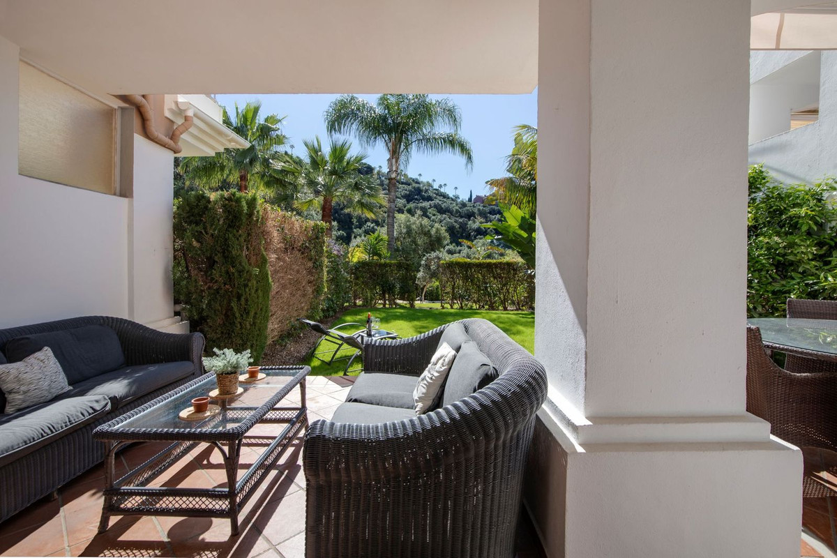 2 Bed Apartment for sale in Los Arqueros Costa Del Sol, Málaga, Spain