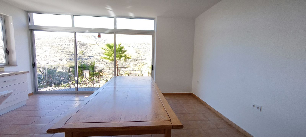 4 Bed Townhouse for sale in El Campello Costa Blanca, Alicante, Spain