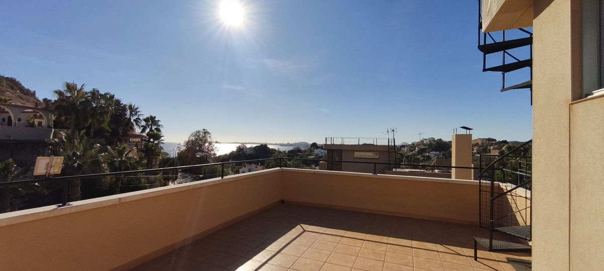 4 Bed Townhouse for sale in El Campello Costa Blanca, Alicante, Spain