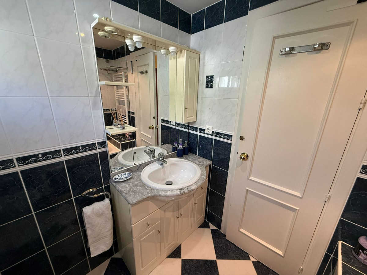 2 Bed Apartment for sale in Reserva De Marbella Costa Del Sol, Málaga, Spain