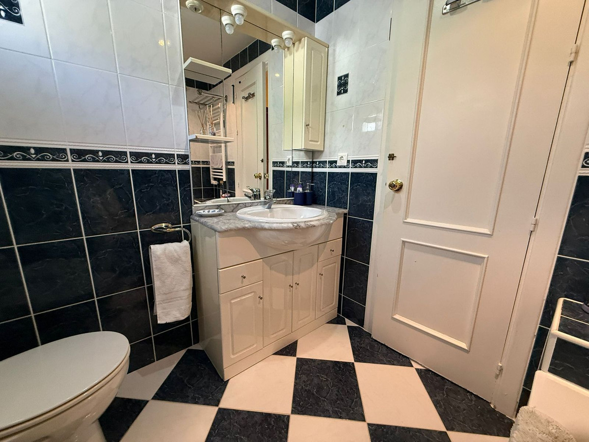 2 Bed Apartment for sale in Reserva De Marbella Costa Del Sol, Málaga, Spain
