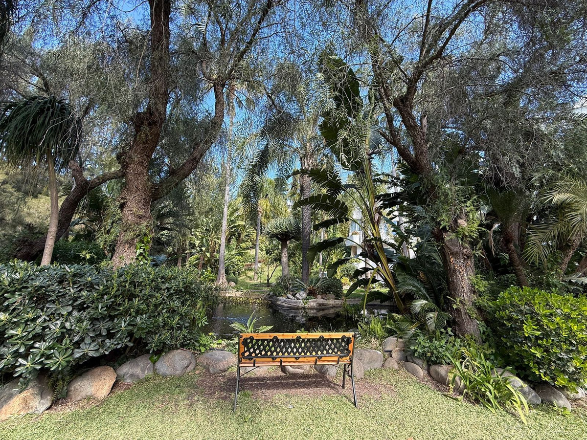 2 Bed Apartment for sale in Reserva De Marbella Costa Del Sol, Málaga, Spain