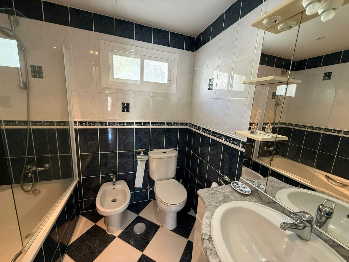 2 Bed Apartment for sale in Reserva De Marbella Costa Del Sol, Málaga, Spain