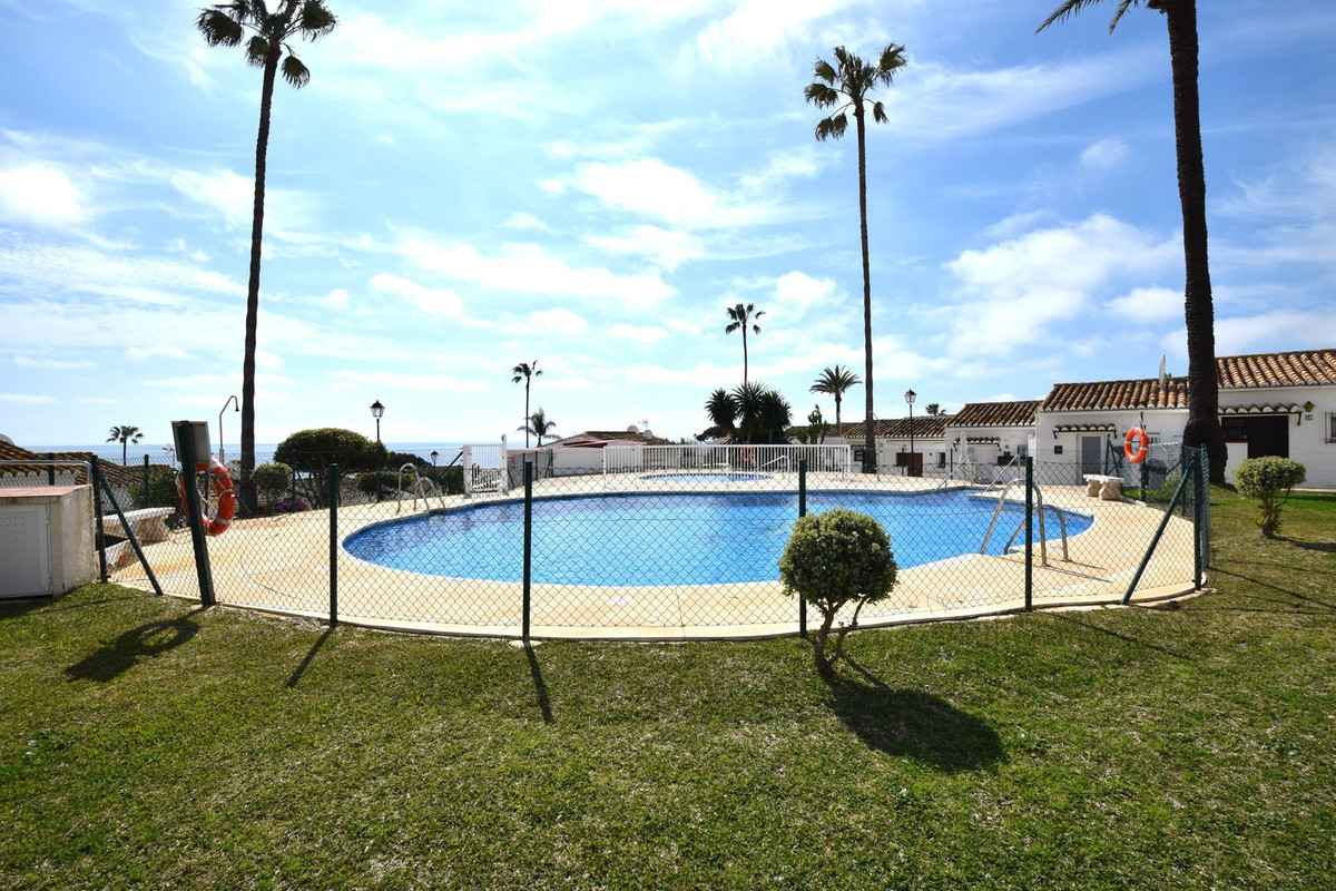 3 Bed Townhouse for sale in La Cala De Mijas Costa Del Sol, Málaga, Spain