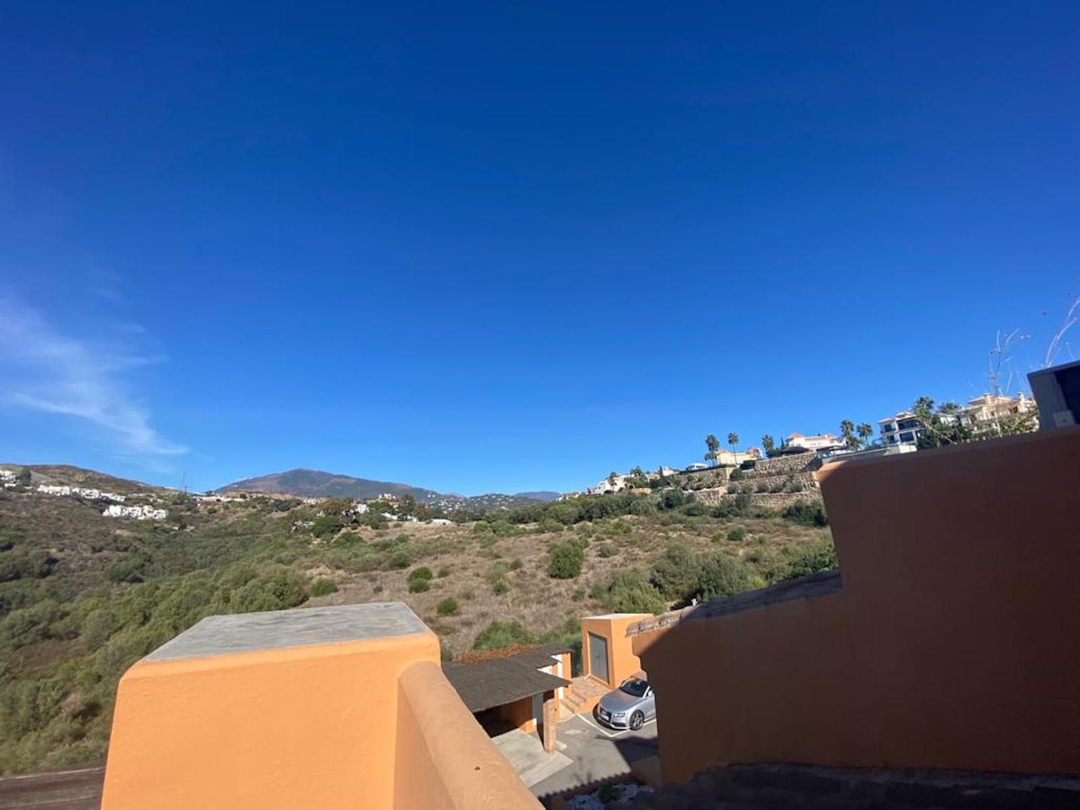 3 Bed Townhouse for sale in Benahavís Costa Del Sol, Málaga, Spain