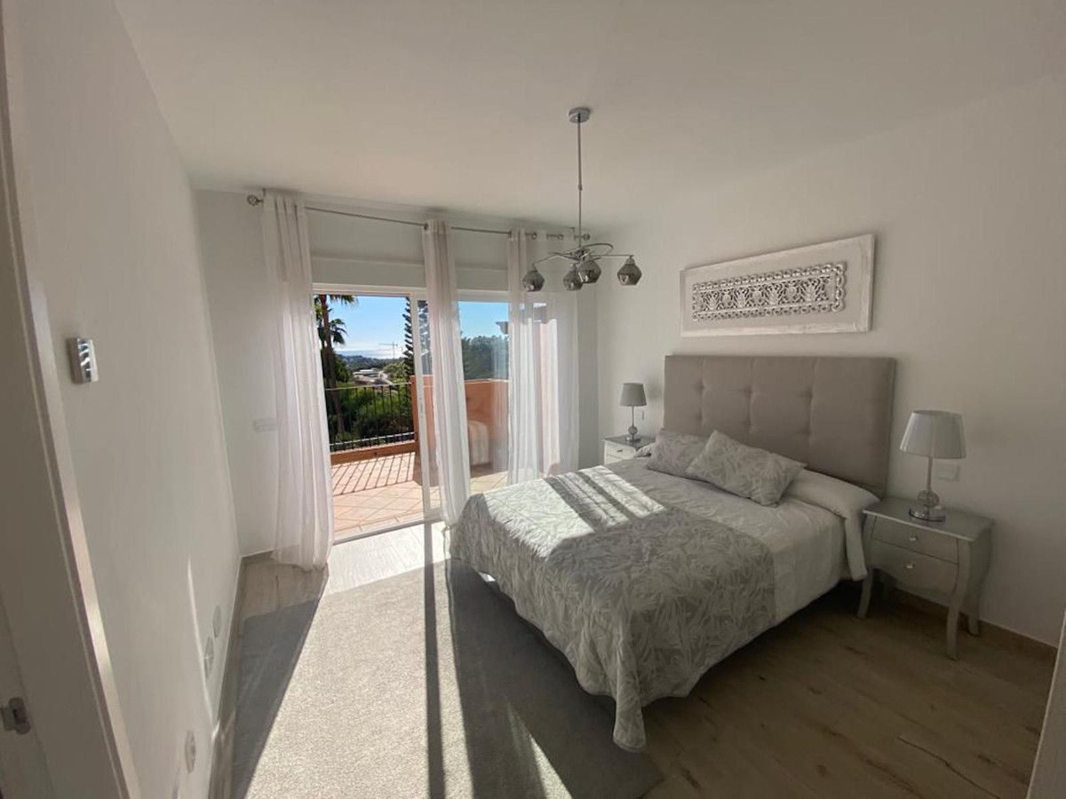 3 Bed Townhouse for sale in Benahavís Costa Del Sol, Málaga, Spain
