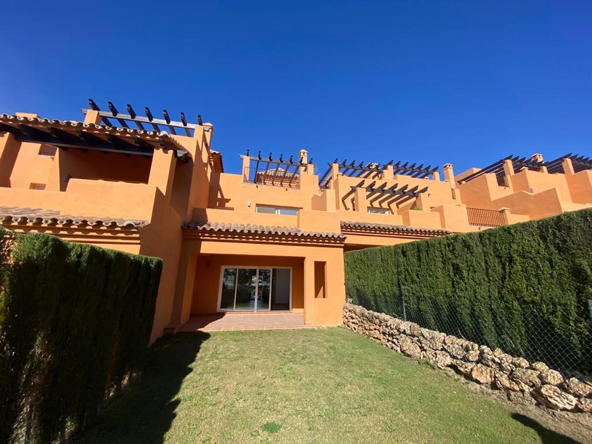 3 Bed Townhouse for sale in Benahavís Costa Del Sol, Málaga, Spain
