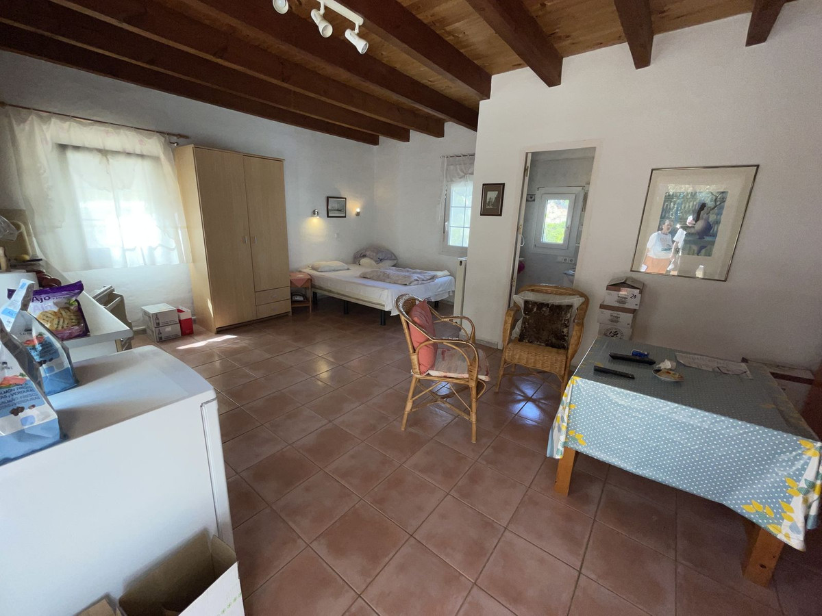 3 Bed Townhouse for sale in Estepona Costa Del Sol, Málaga, Spain