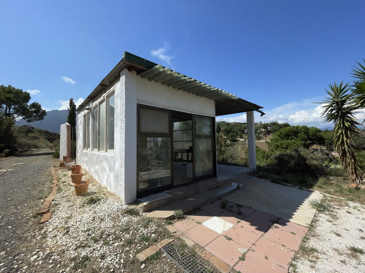 3 Bed Townhouse for sale in Estepona Costa Del Sol, Málaga, Spain