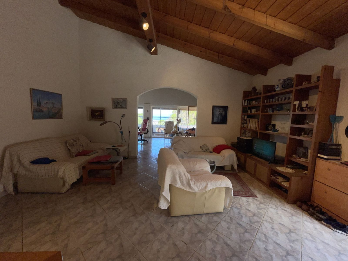3 Bed Townhouse for sale in Estepona Costa Del Sol, Málaga, Spain