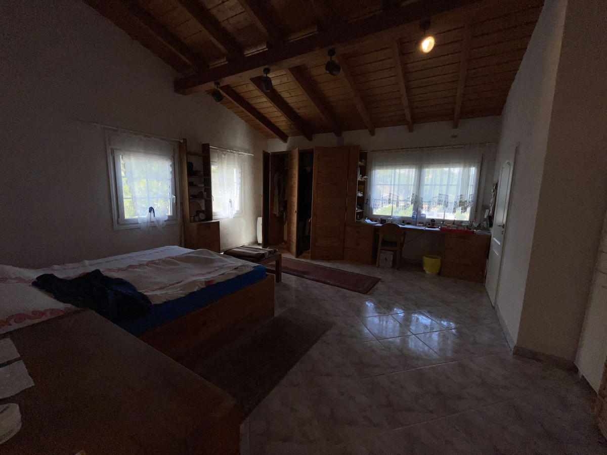3 Bed Townhouse for sale in Estepona Costa Del Sol, Málaga, Spain