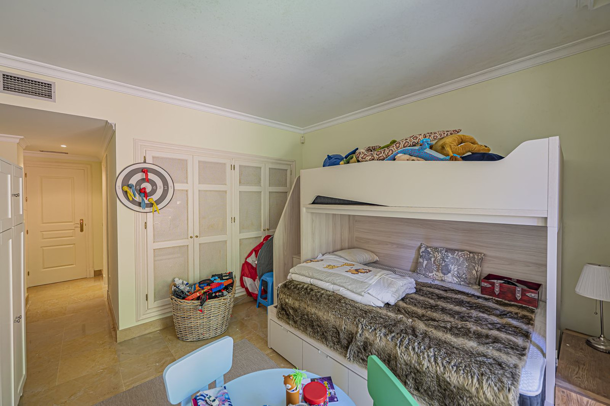 3 Bed Apartment for sale in La Mairena Costa Del Sol, Málaga, Spain