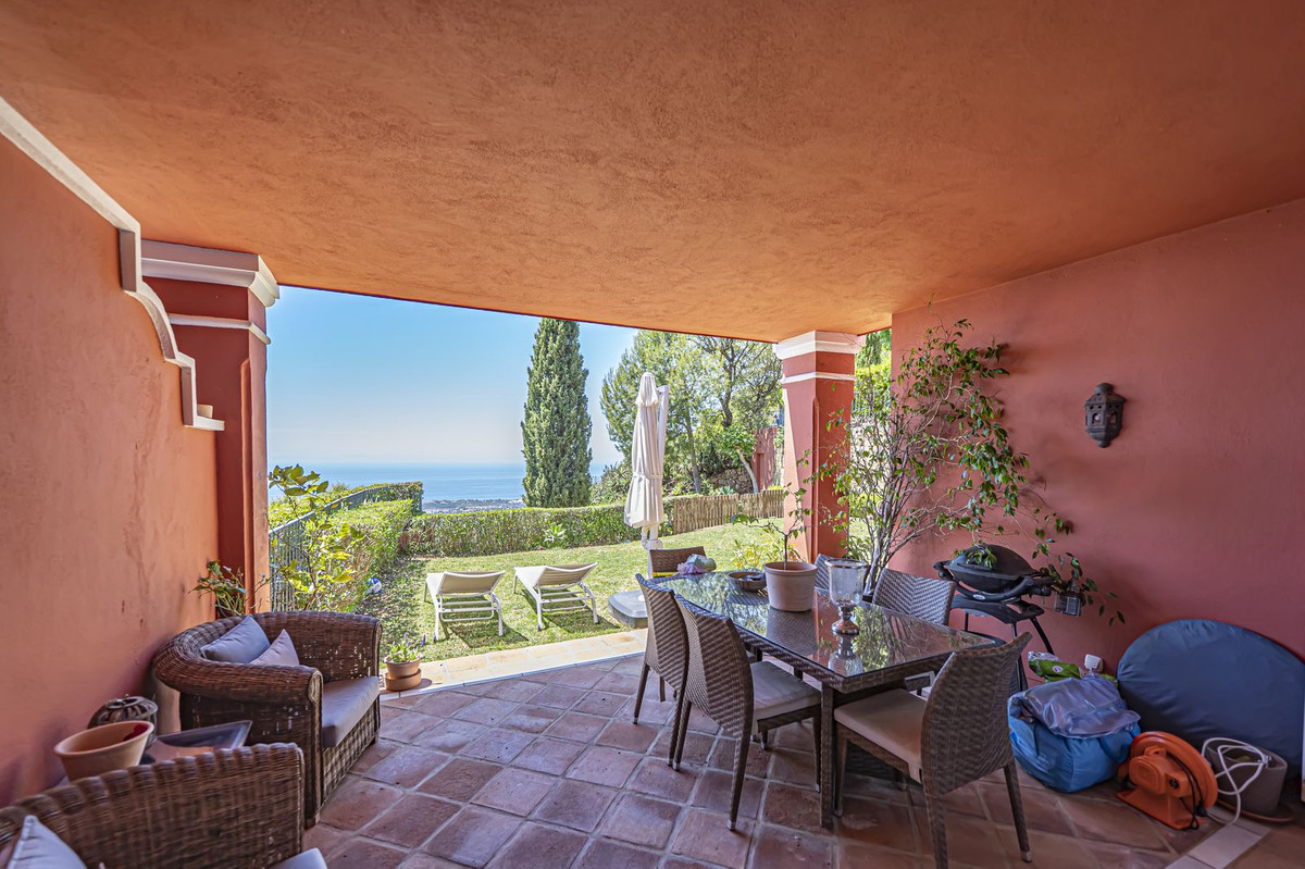 3 Bed Apartment for sale in La Mairena Costa Del Sol, Málaga, Spain