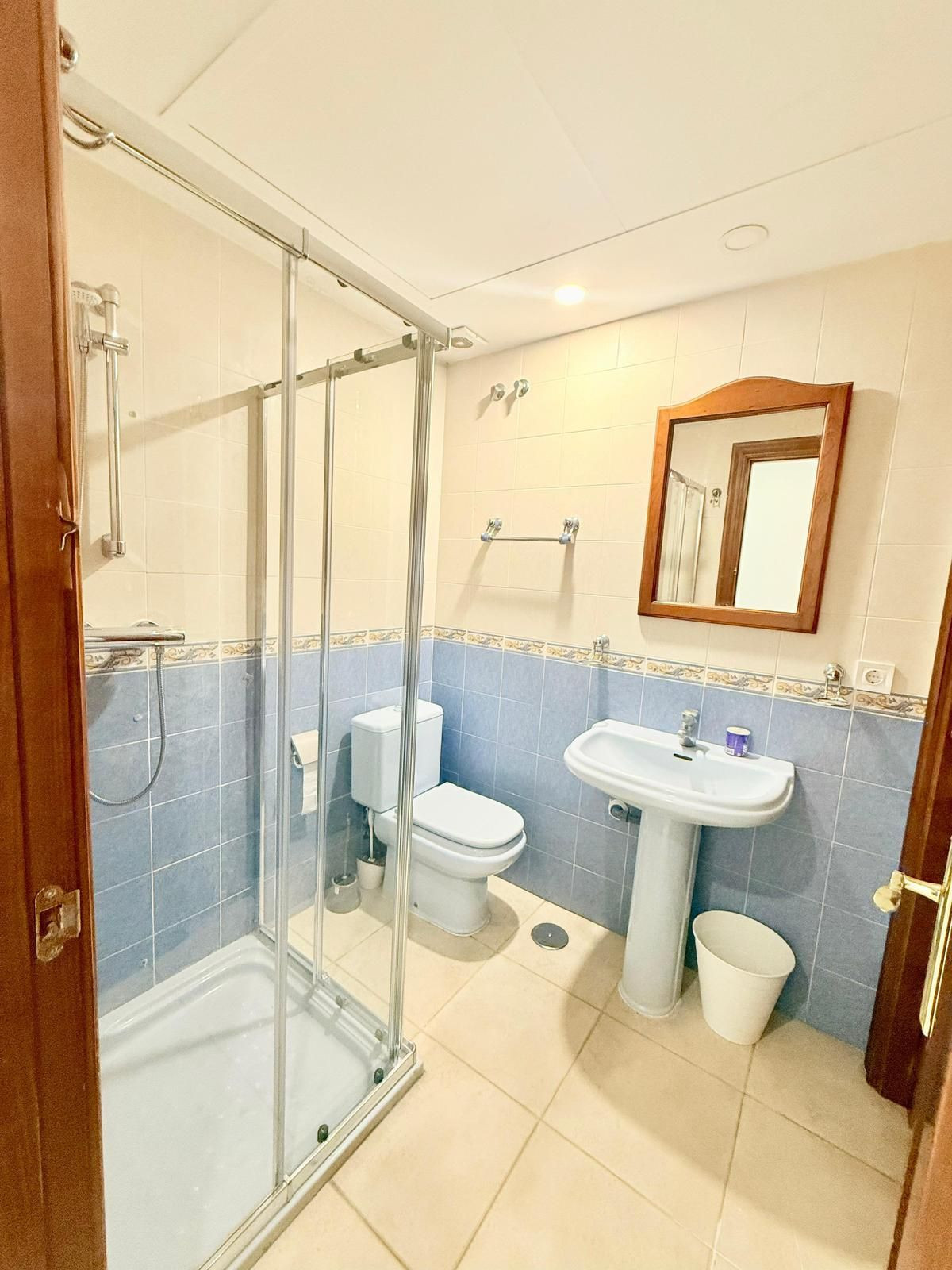 4 Bed Apartment for sale in Benahavís Costa Del Sol, Málaga, Spain