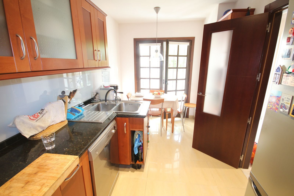 5 Bed Townhouse for sale in Marbella Costa Del Sol, Málaga, Spain