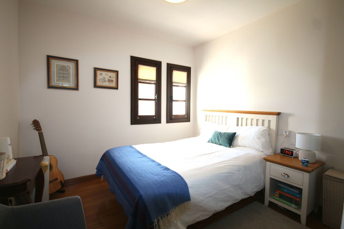 5 Bed Townhouse for sale in Marbella Costa Del Sol, Málaga, Spain