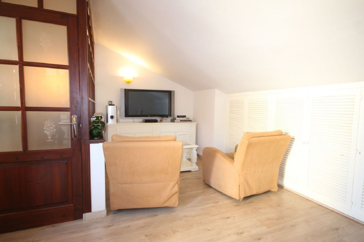 5 Bed Townhouse for sale in Marbella Costa Del Sol, Málaga, Spain