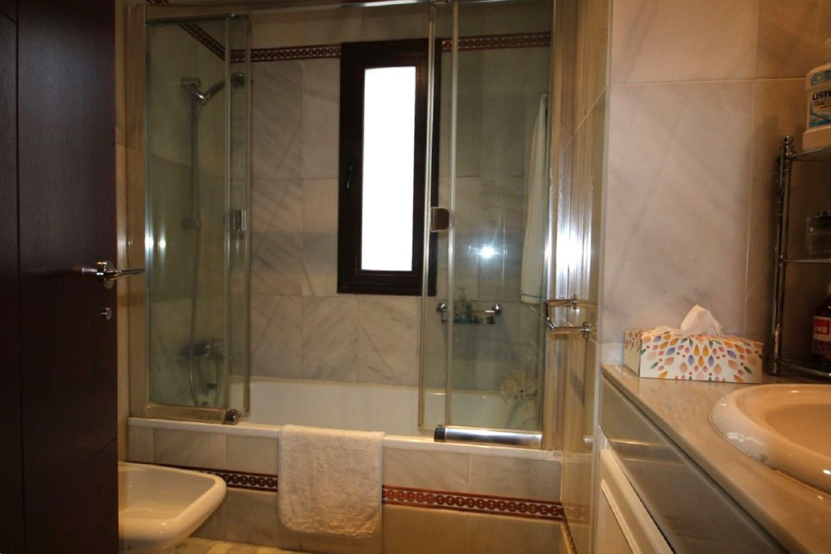 5 Bed Townhouse for sale in Marbella Costa Del Sol, Málaga, Spain