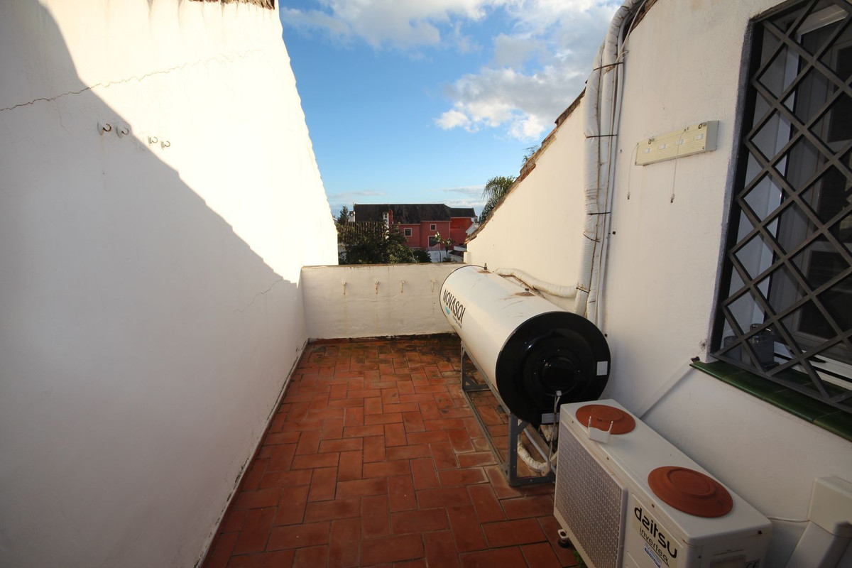 5 Bed Townhouse for sale in Marbella Costa Del Sol, Málaga, Spain