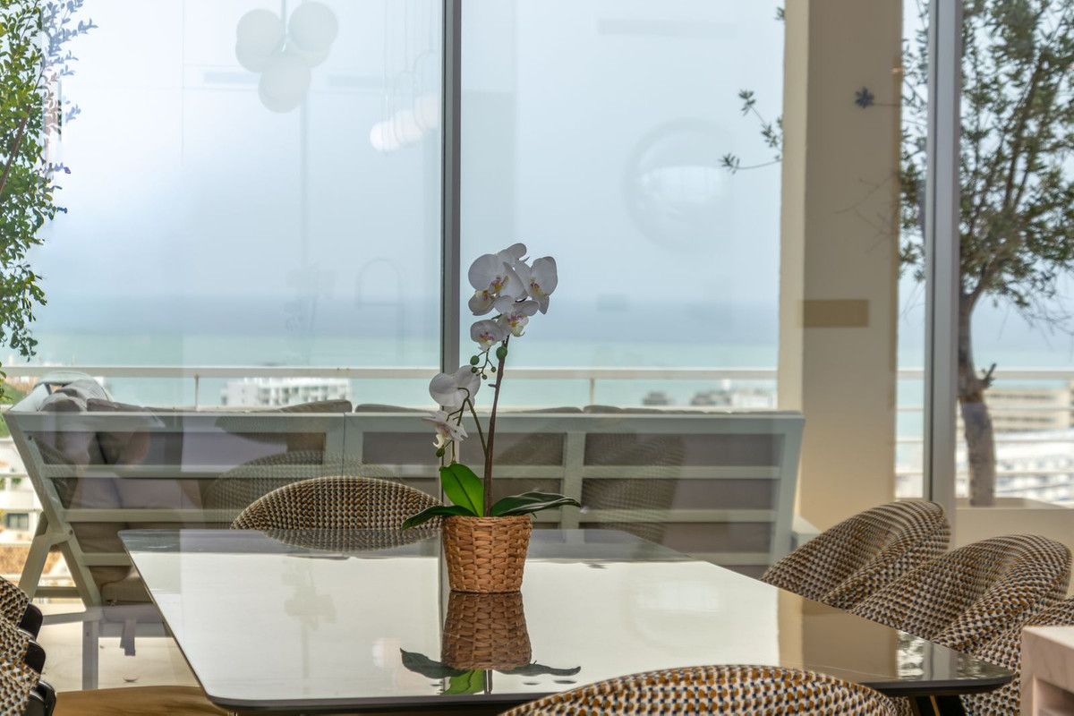 4 Bed Apartment for sale in Benalmadena Costa Del Sol, Málaga, Spain
