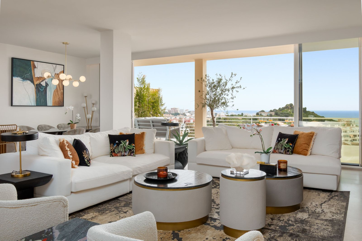 4 Bed Apartment for sale in Benalmadena Costa Del Sol, Málaga, Spain