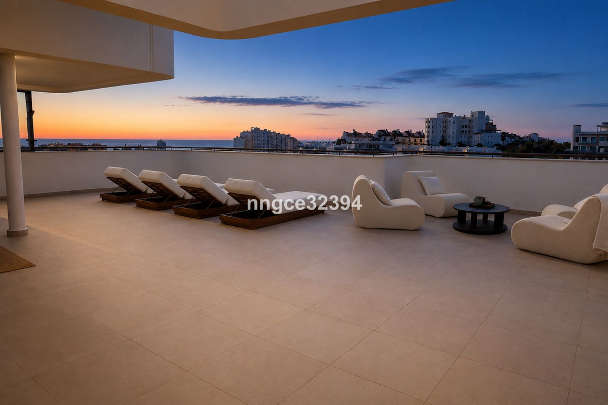 3 Bed Apartment for sale in Estepona Costa Del Sol, Málaga, Spain