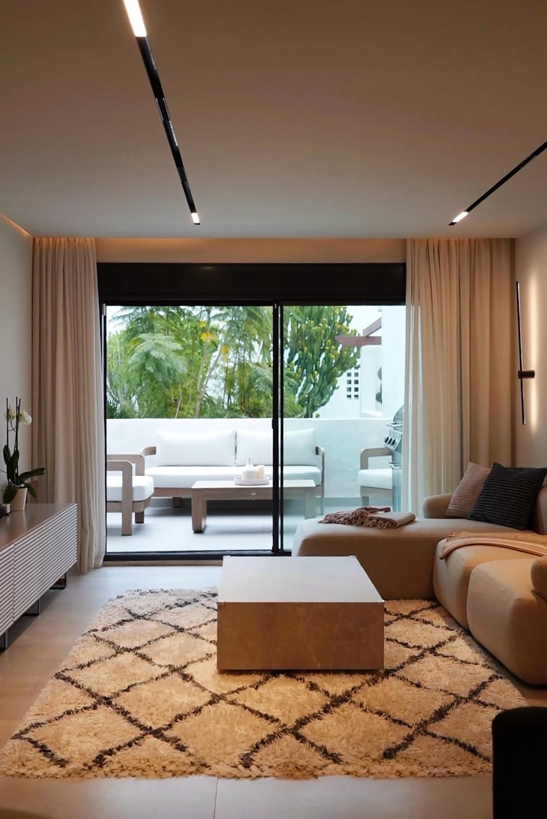 3 Bed Apartment for sale in Nueva Andalucía Costa Del Sol, Málaga, Spain