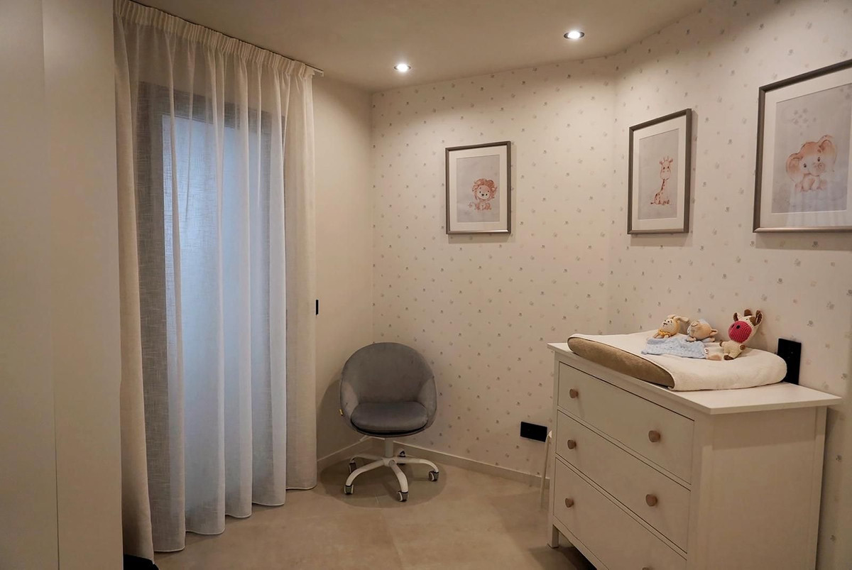 3 Bed Apartment for sale in Nueva Andalucía Costa Del Sol, Málaga, Spain