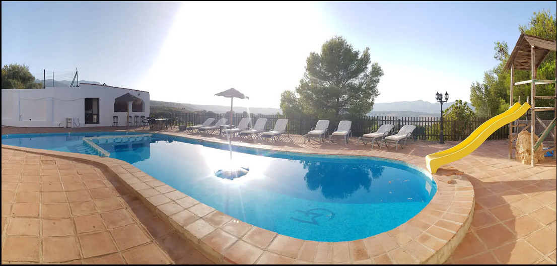 7 Bed Townhouse for sale in Alhaurín De La Torre Costa Del Sol, Málaga, Spain