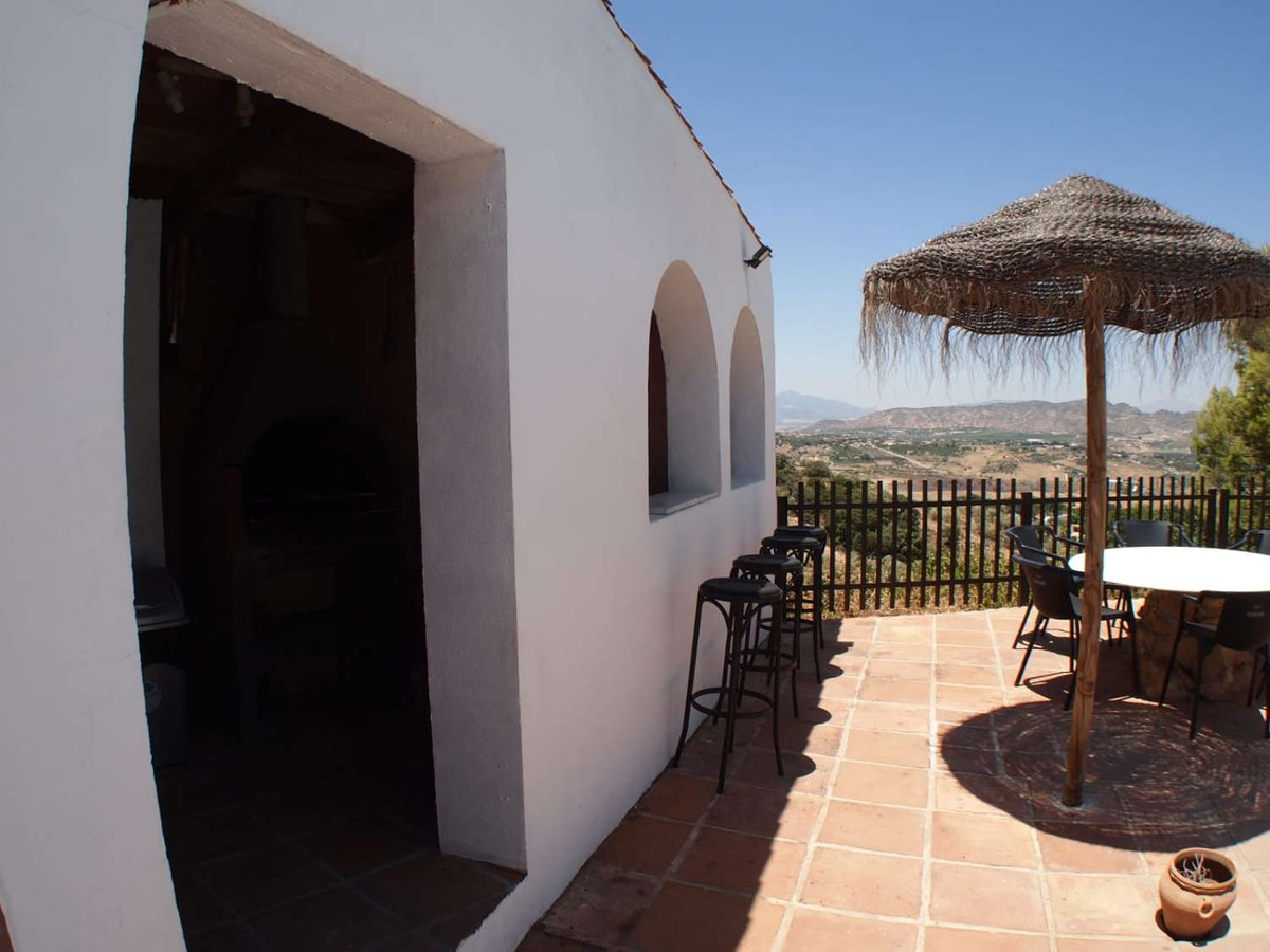 7 Bed Townhouse for sale in Alhaurín De La Torre Costa Del Sol, Málaga, Spain