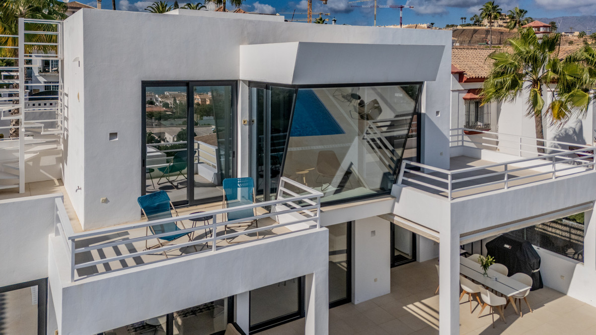 4 Bed Townhouse for sale in La Cala De Mijas Costa Del Sol, Málaga, Spain