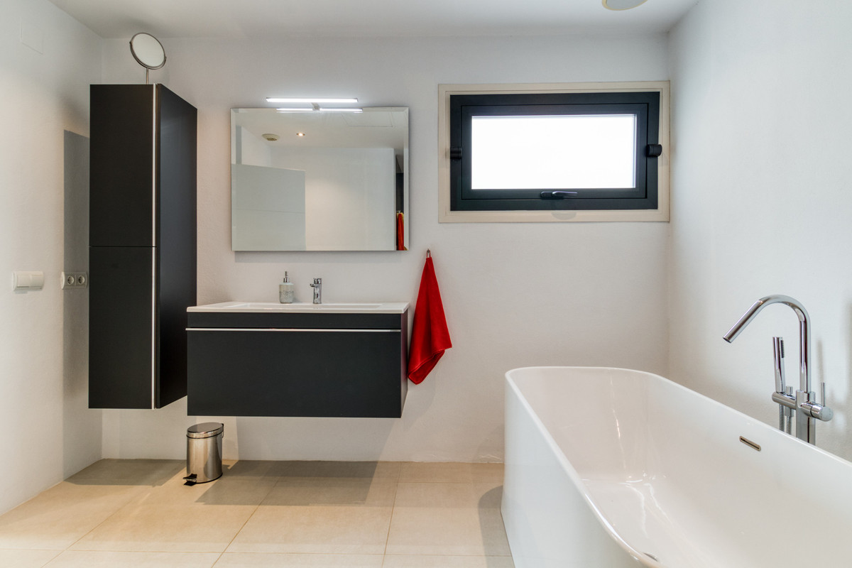 4 Bed Townhouse for sale in La Cala De Mijas Costa Del Sol, Málaga, Spain
