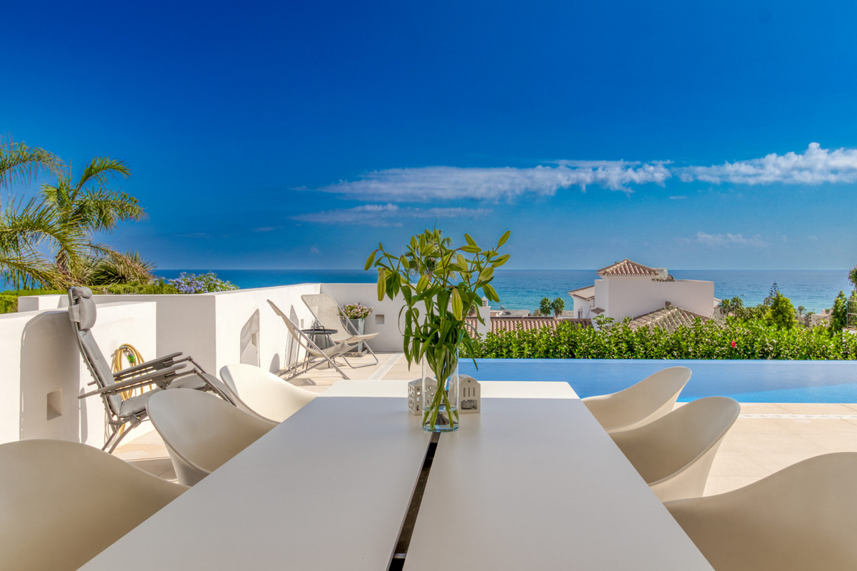 4 Bed Townhouse for sale in La Cala De Mijas Costa Del Sol, Málaga, Spain