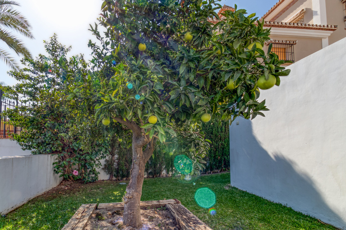 4 Bed Townhouse for sale in La Cala De Mijas Costa Del Sol, Málaga, Spain