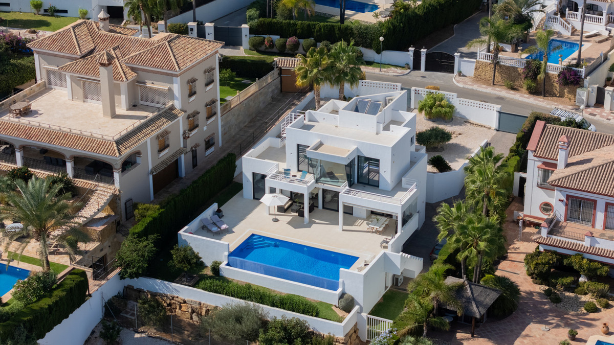 4 Bed Townhouse for sale in La Cala De Mijas Costa Del Sol, Málaga, Spain